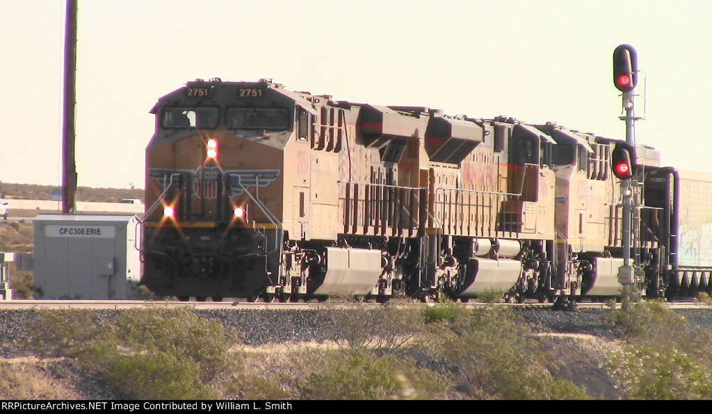 WB Unit Loaded Hooper Frt at Erie NV W-MdTrnSlv-Pshrs -1